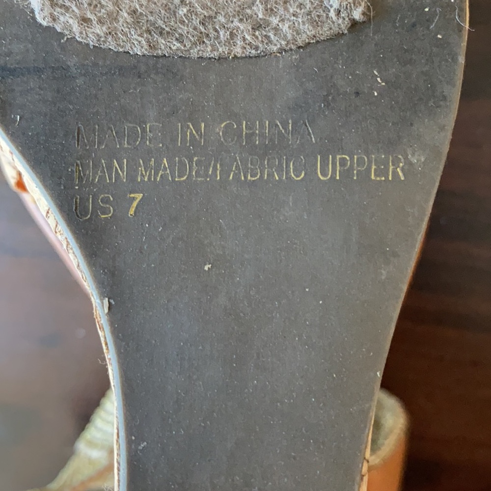 Cathy Jean - Brown Gold Strap Wedge - Picture 5 of 6